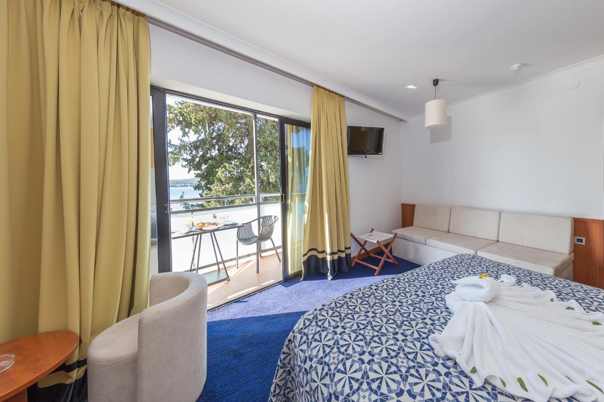 Ilirija Resort Hotel Ilirija Биоград на Мору Екстериор снимка