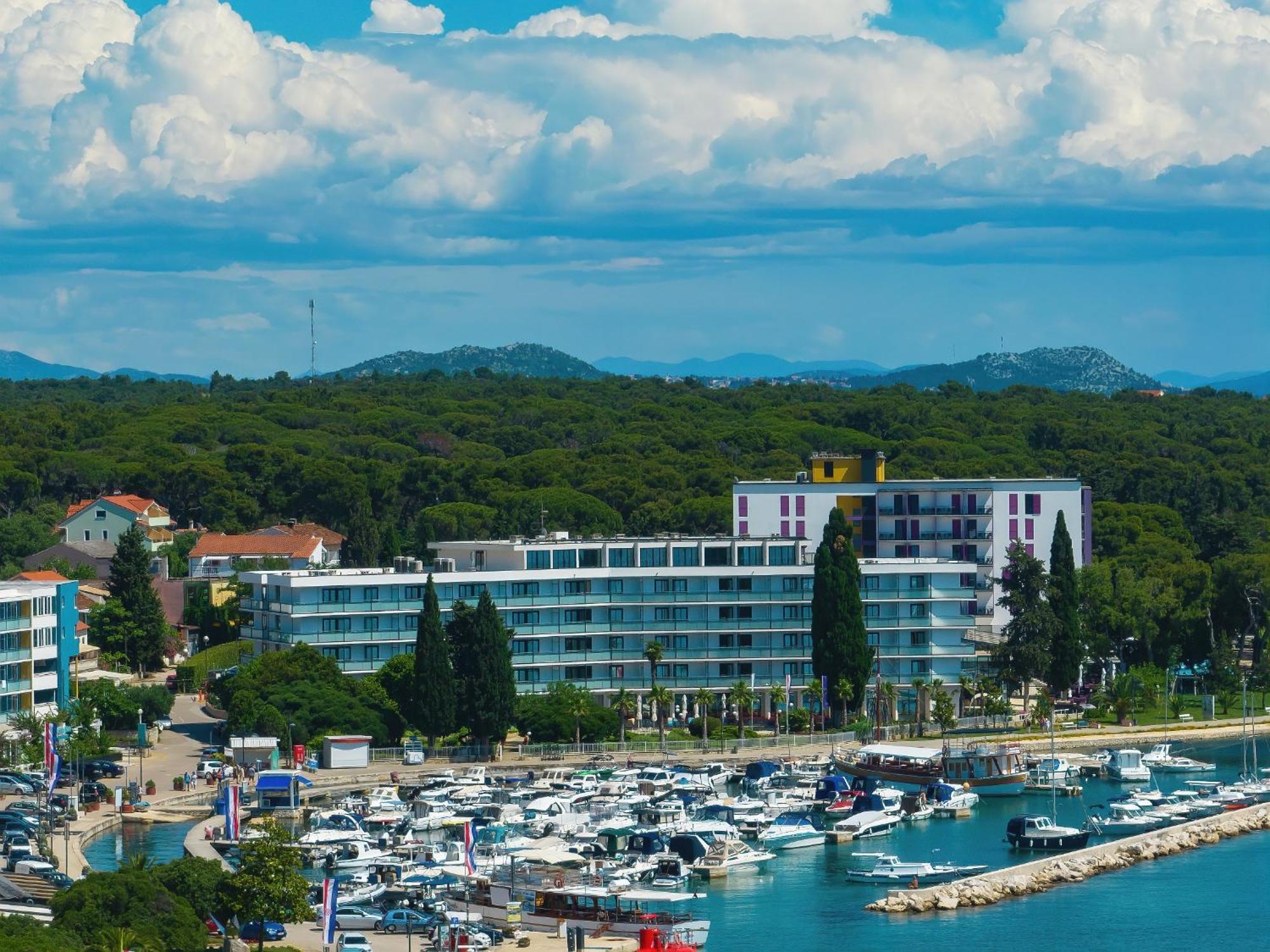 Ilirija Resort Hotel Ilirija Биоград на Мору Екстериор снимка