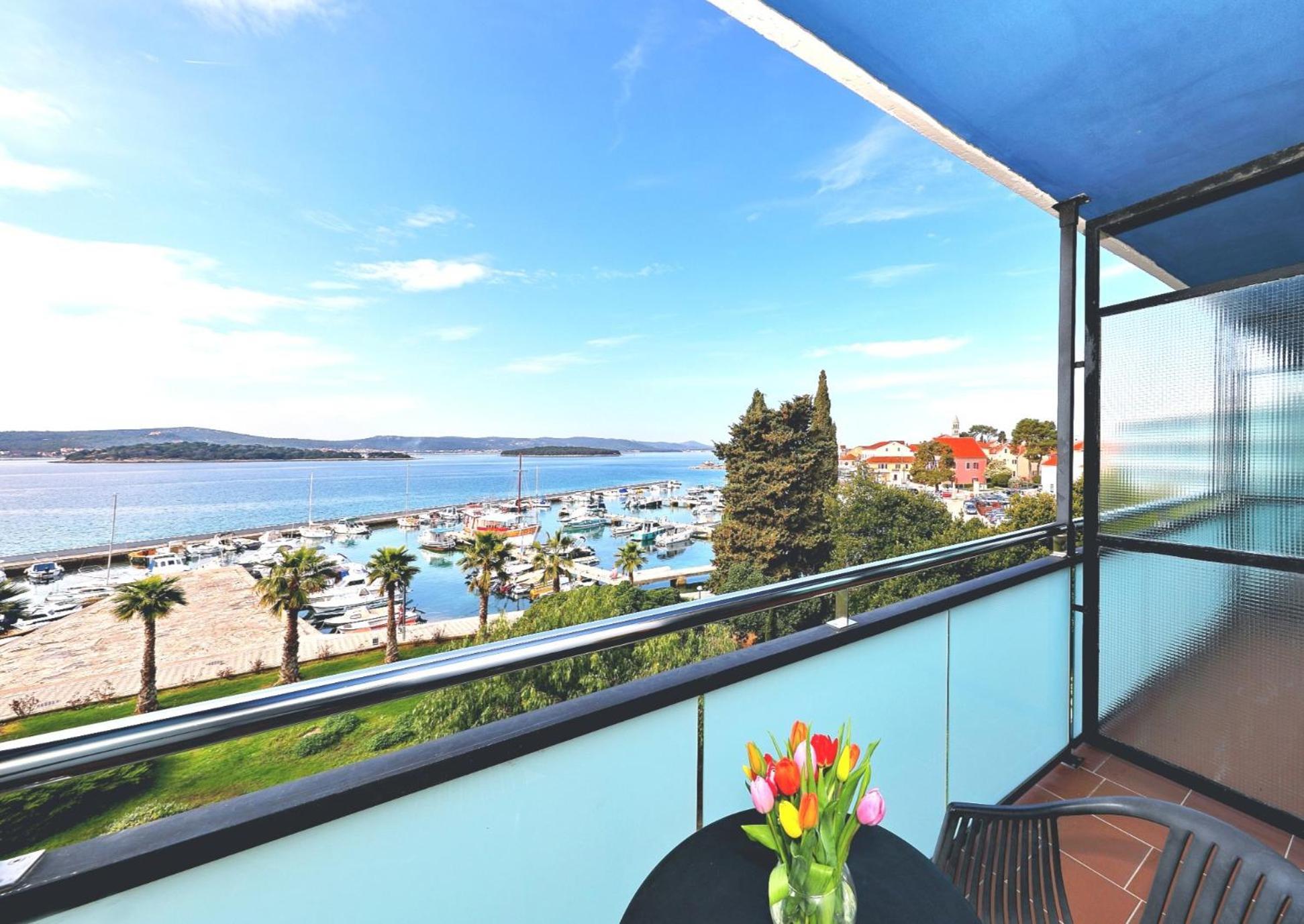 Ilirija Resort Hotel Ilirija Биоград на Мору Екстериор снимка
